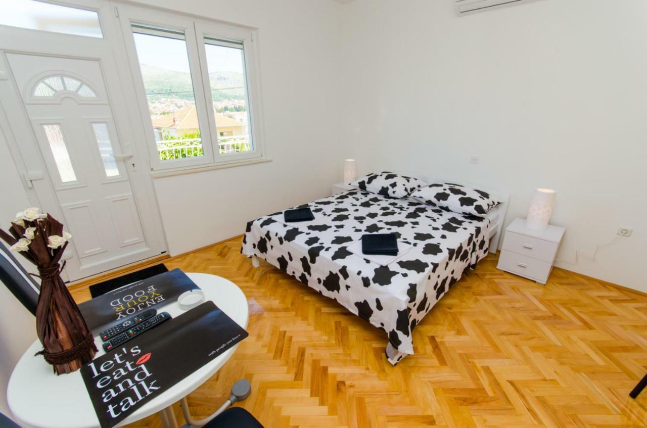 Apartments Ivana Trogir Buitenkant foto